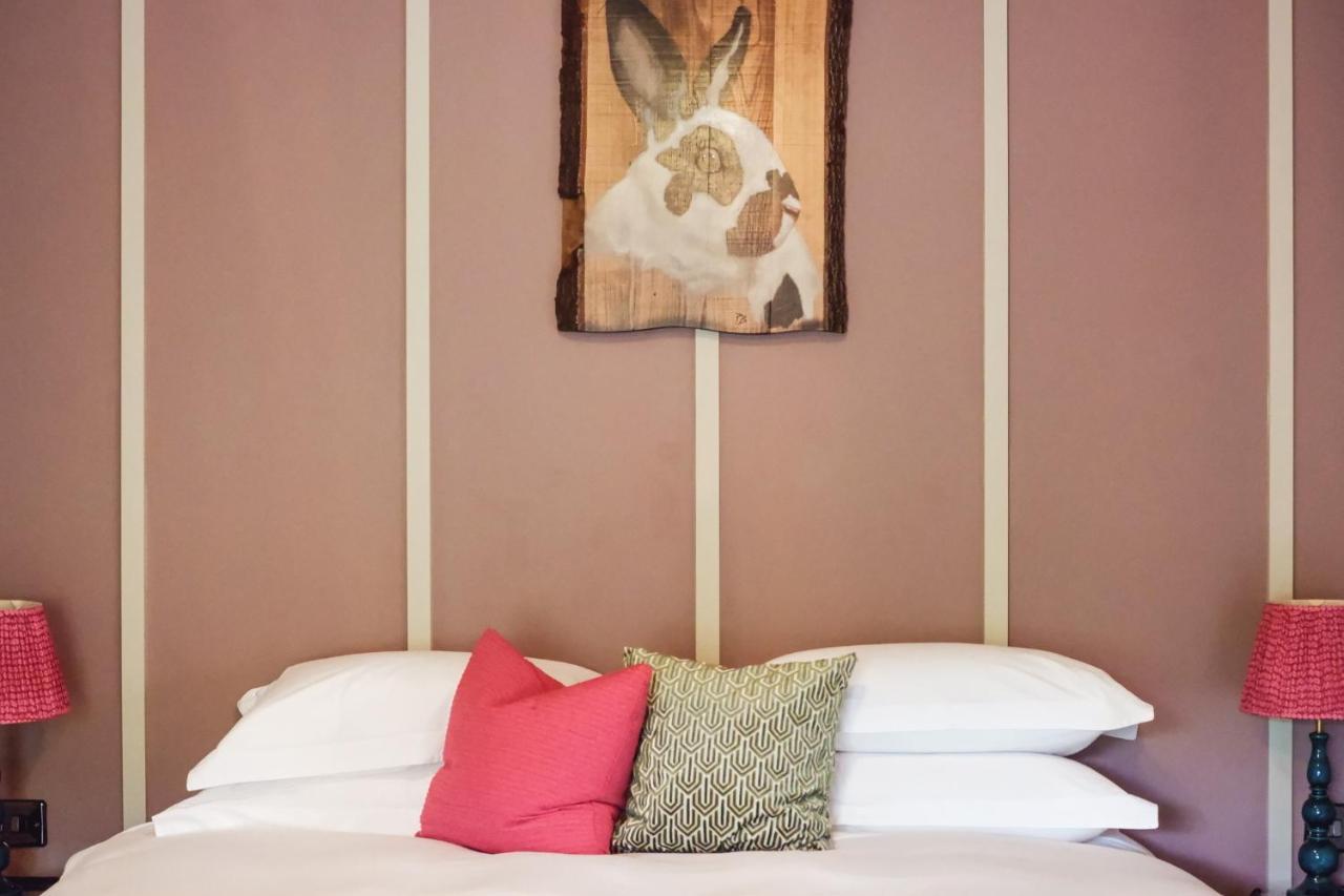 The Rabbit & Retreat Отель Темплпатрик
