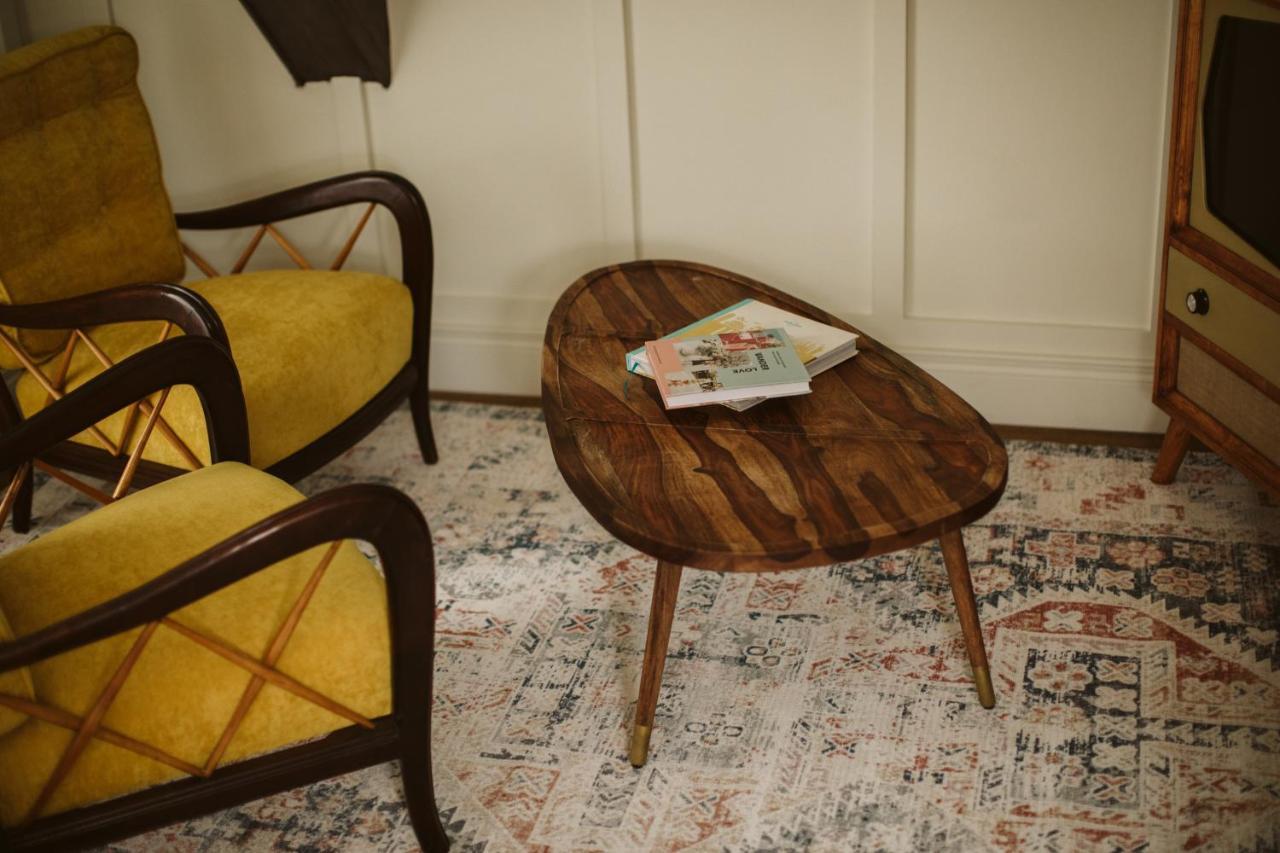 The Rabbit & Retreat Отель 4*