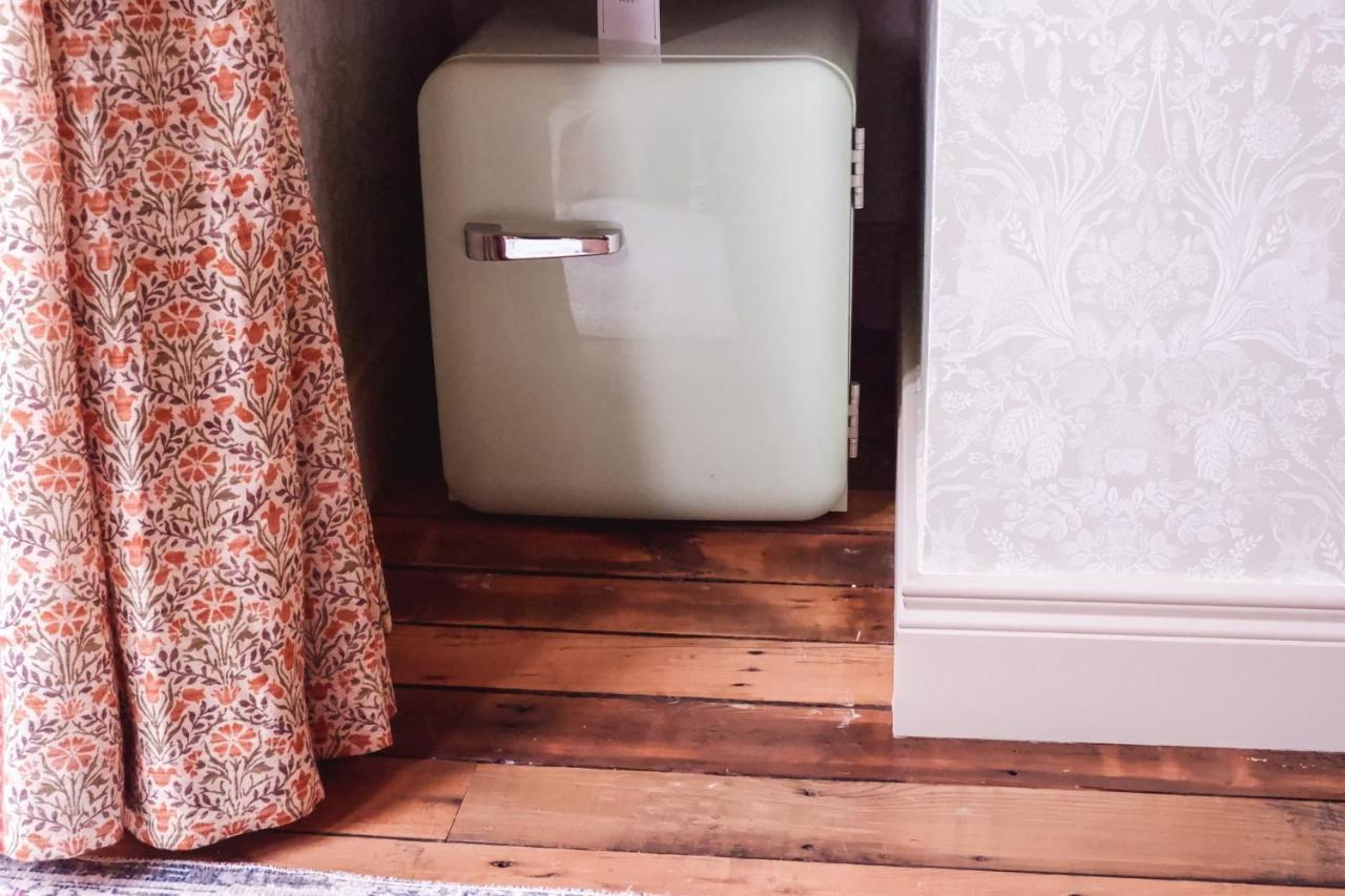 The Rabbit & Retreat Hotel 4*